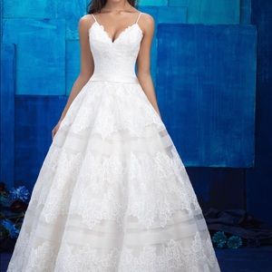 Wedding Dress - Allure Bridal - Style 9400